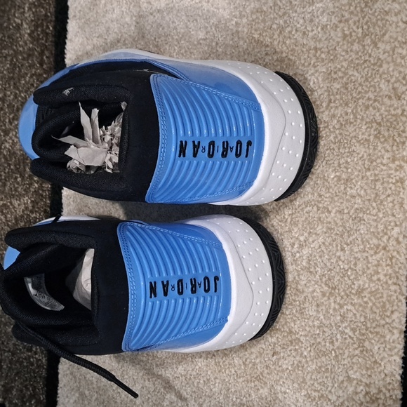 Crystal blue aura Jordan max's - Picture 4 of 5